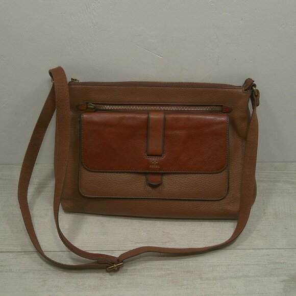 Vintage Retired Fossil 2 Tone Brown Leather Crossbody Bag Purse Pocketbook - Picture 1 of 11